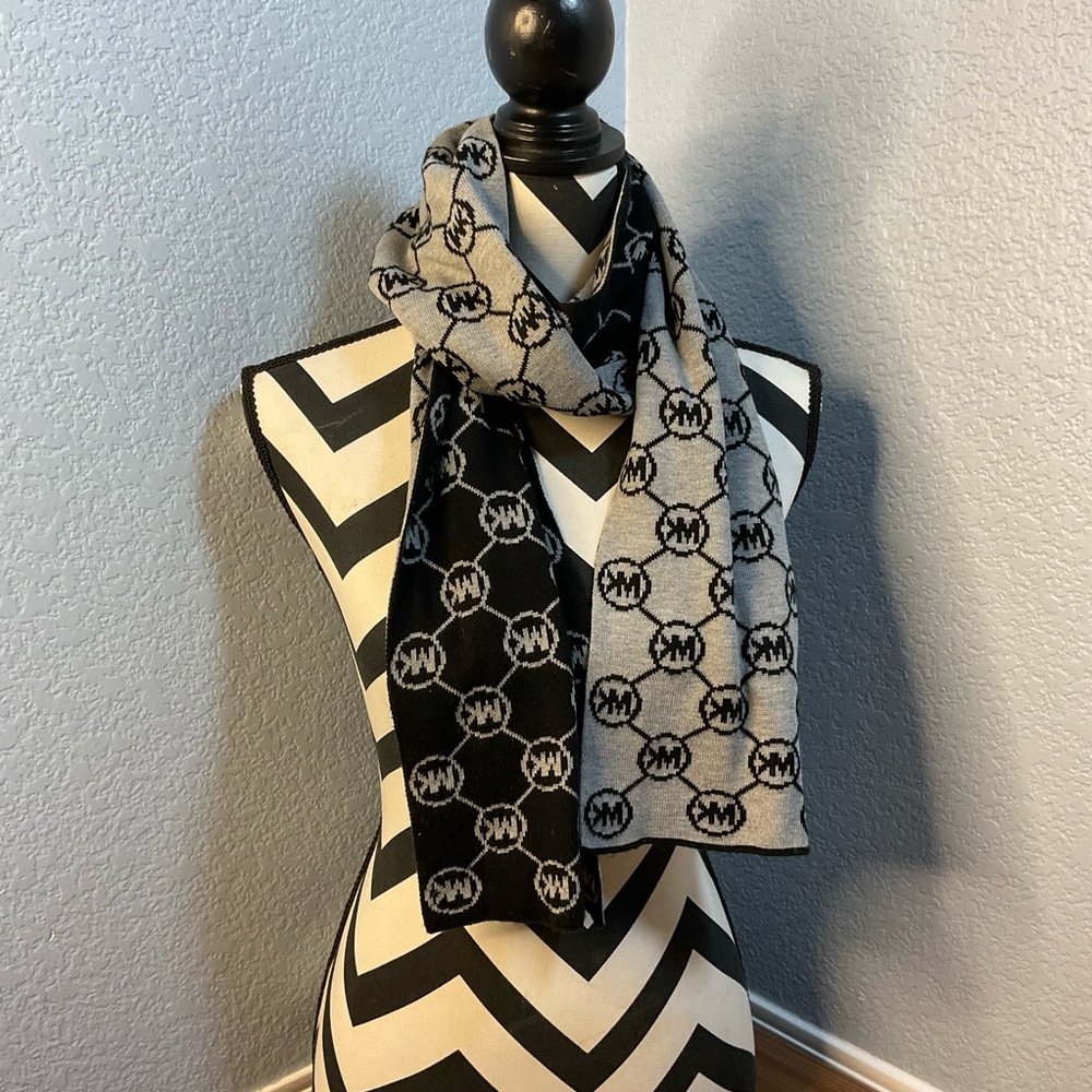 Michael Kors MK Logo Reversible Knit Scarf Black Gray Monogram Designer
